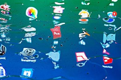 《最终幻想7：核心危机 再融合》官方壁纸 非常漂亮